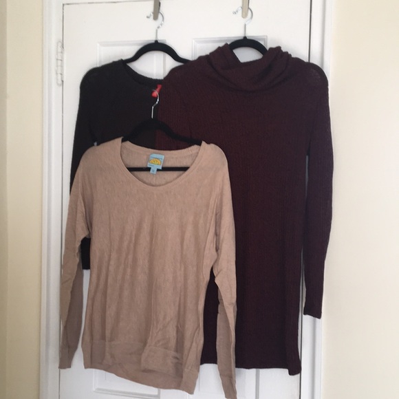 Astr Sweaters - 💸 Bundle of Three Sweaters Size Small